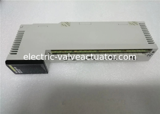 قیمت خوب Schneider 140DIO33000 discrete input module Modicon Quantum 32 I 24 V DC آنلاین